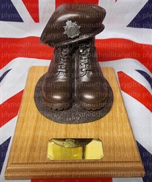 RLC Regiment Presentation Boot & Beret Figure Light Oak base